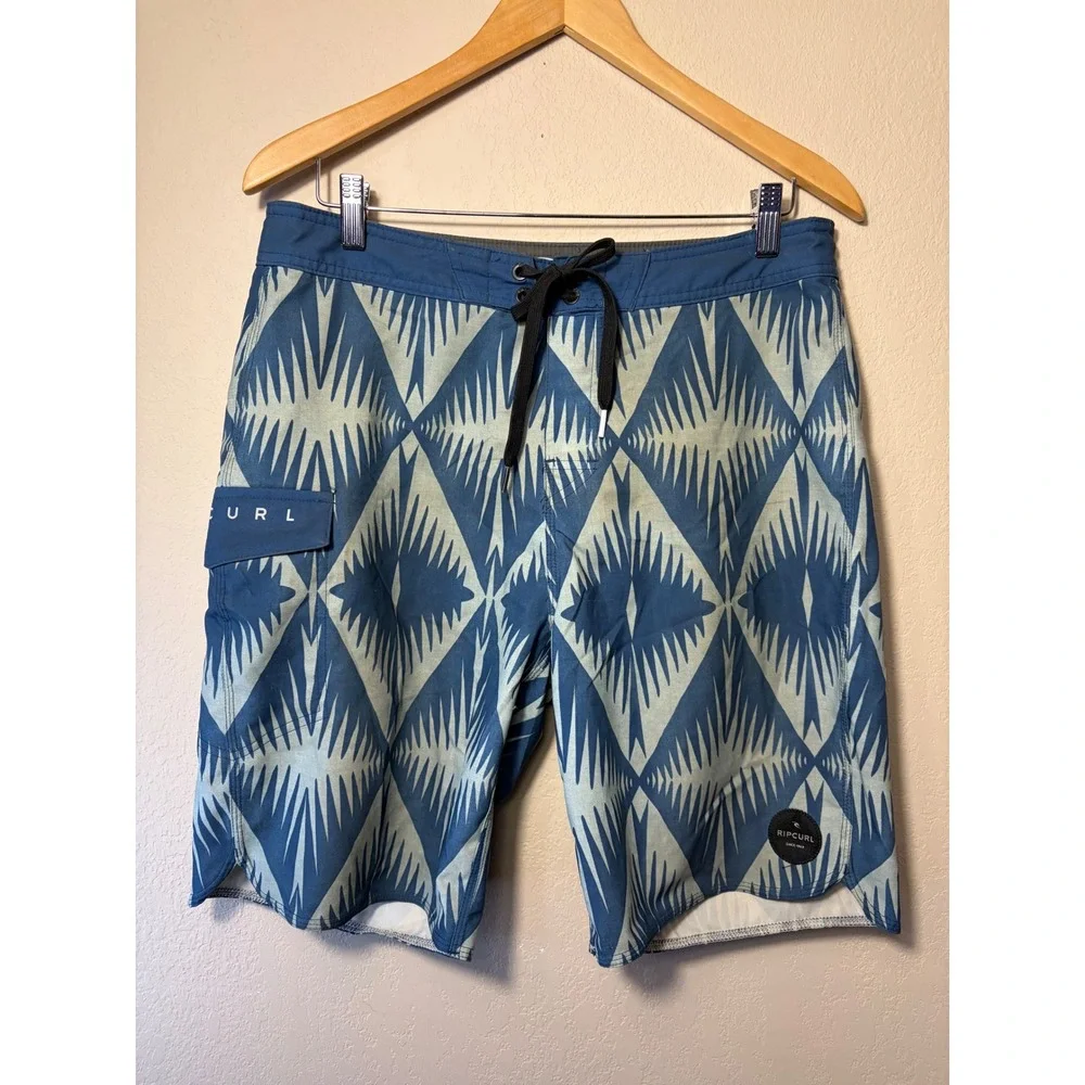Rip Curl Mens Board Shorts Blue  Geometric Diamond Print Surf Swim Trunks Sz 32
